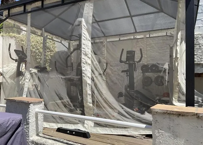 Willa 12mn Walk From Le Palais *