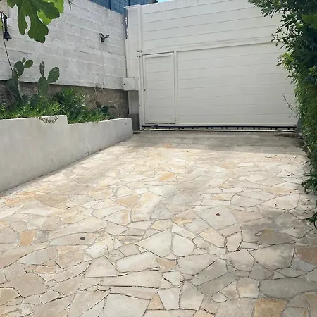 Villa 12mn Walk From Le Palais